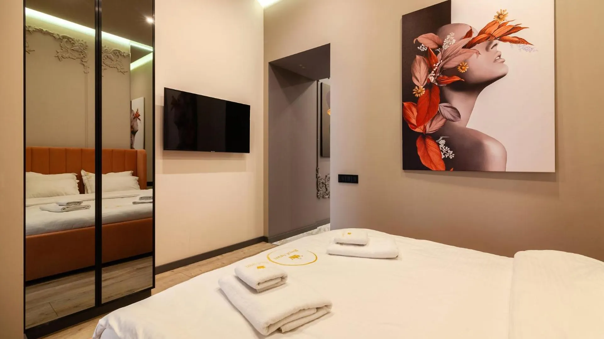 Royal Apartment On Gorodotska 33 Street Lviv 0*,
